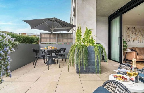 Safety Beach Apartment | Waterside Luxe - Marina , Terrace