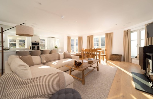 Lynmouth Apartment | Watersmeet View, a luxury 2 bedroom, seaside holiday apartment in Lynmouth sleeping 4