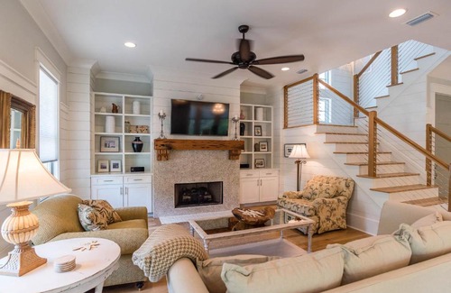 WaterSound Beach House | WaterSound 47 Salt Box Lane Home