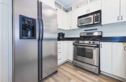 South Haven Condo | Watertown Haven heated pool Marina District