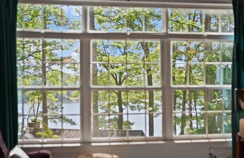 Le Roy Cottage | Waterview 2-bedroom cabin on Sunrise Lake in Le Roy with lake and WiFi access.