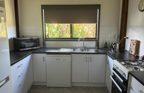 Baffle Creek House | Waterview Cottage Baffle Creek
