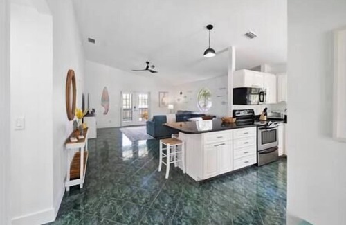 East Naples House | Waterview Naples Retreat