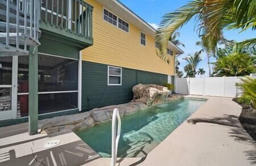 East Naples House | Waterview Naples Retreat
