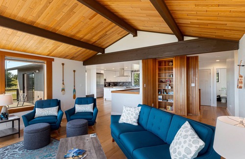 Friday Harbor House | Waterview! South End San Juan Home! (ECH)