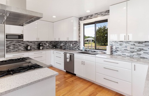 Friday Harbor House | Waterview! South End San Juan Home! (ECH)