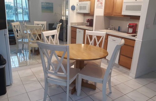 Clearwater Beach Apartment | WaterView, Studio #15, Family Friendly, Close to Beach