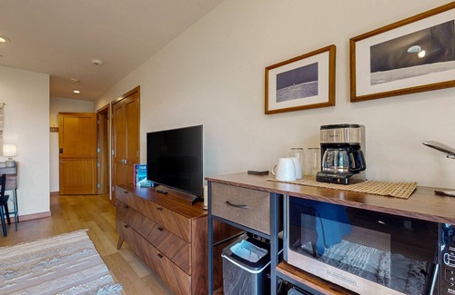 Rosario Apartment | Waterview Studio near Moran State Park and Rosario Marina