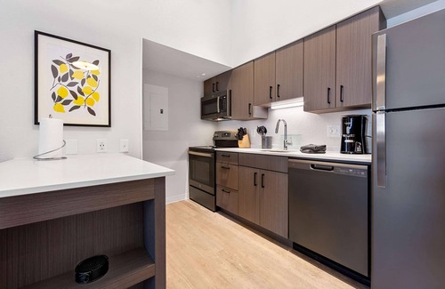 Sandy Springs Hotel | WaterWalk Extended Stay by Wyndham Atlanta Perimeter