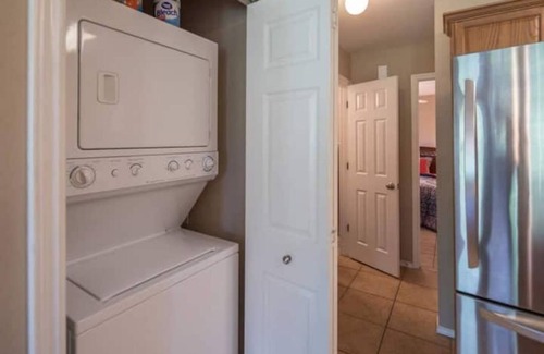 New Braunfels Condo | Waterwheel Escape - River access+2pools+4 hot tubs