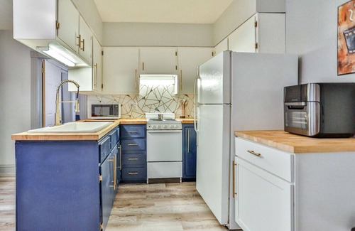Wausau Apartment | Wausau Corporate Unit-Great for travelers