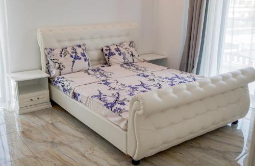 Mamaia-Sat Apartment | Wave One by Miramare Resort