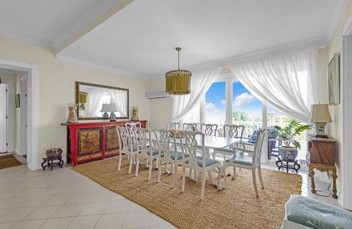 Nassau Apartment | Wave Song - Stunning apartment on beach with pool