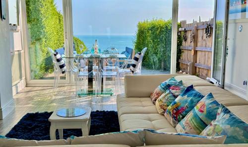 Brighton House | Wave Watcher- 4 Bed Sea View Home