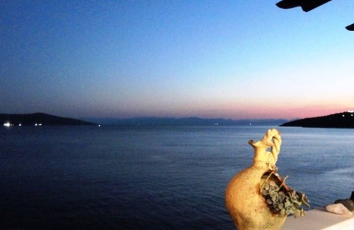 Salamis House | Wavedance Accommodation (Ifestos)