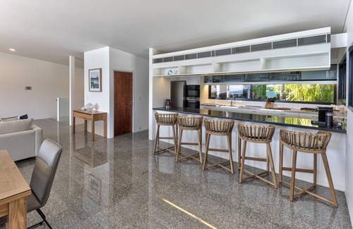 Hamilton Island House | Waves 7 - Hamilton Island
