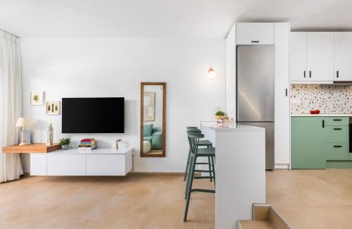 Pefkochori House | Waves & Agistri by Nest