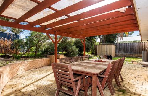 Guilderton Villa | Waves And Moore - Beautifully presented home