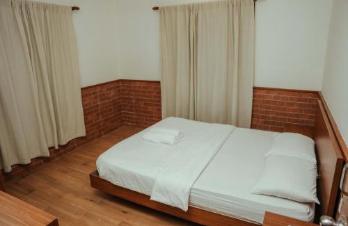 Mararikulam Villa | Waves and Shores Beach Villa