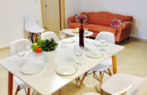 Kodrra Apartment | Waves apartment by the beach