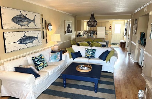 South Nags Head Condo | Waves for Days: Oceanfront Condo w/Pool Access