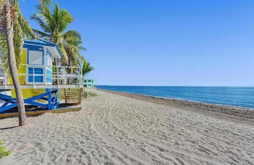 North Beach Apartment | Waves On Desoto Deluxe Studio # 9