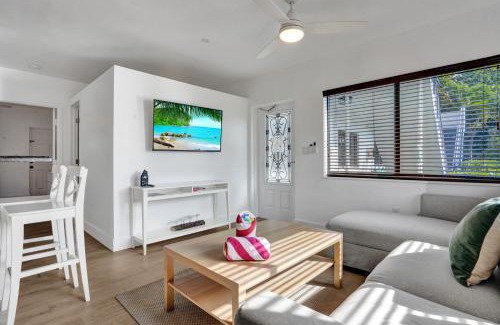 North Beach Apartment | Waves On Walnut # 4-beach Access
