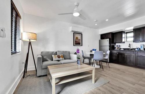 North Beach Apartment | Waves On Walnut # 5-beach Access