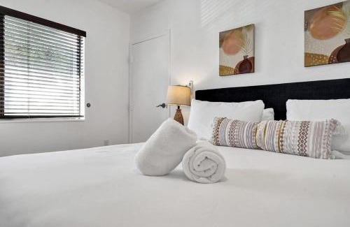 North Beach Apartment | Waves On Walnut # 5-beach Access