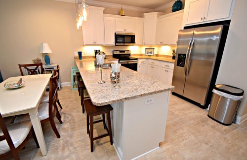 Gulf Shores House | Waves, Sand, and Fun in the Sun come join us for a great time. 🌞🍂