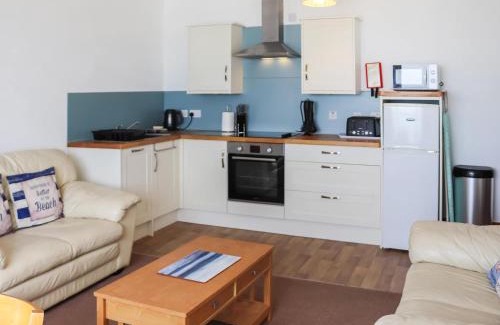 Dinas Dinlle Apartment | Waves - Ukc6952