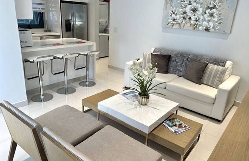 Opal Apartment | Waykiri Unit A-01 Luxurious New Apartment, Noord