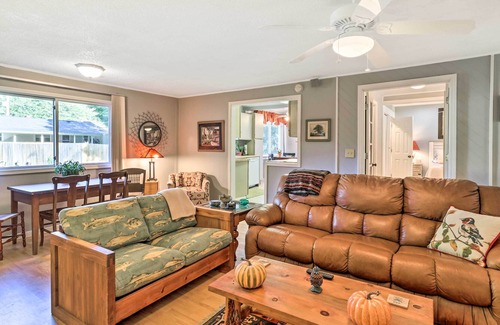 Waynesville Cottage | Waynesville Creekside Cottage: Outdoor Relaxation!