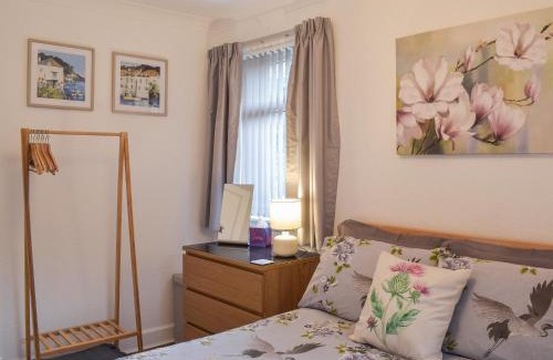 Kilmun House | Wayside Cottage