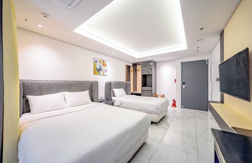 Jocheon Hotel | WAYSTONE SEOUBONGHOTEL