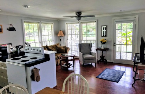Orange Beach Cabin | WE ARE PET FRIENDLY!