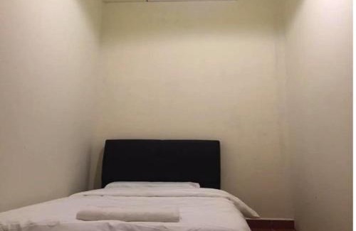 Downtown George Town House | We Love GuestHouse