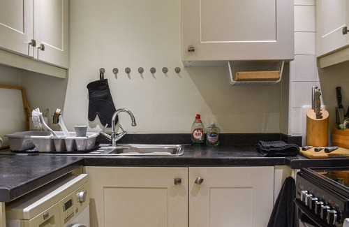 Hayling Island Cottage | We love the apartment set within 1 mile of Hayling Islands foreshore and an ideal base to explore th