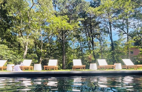 Lagoon Heights House | WE’RE BACK! Oak Bluffs Retreat. NEW PRIVATE POOL - FERRY TIX!