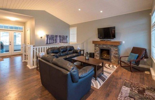 Okanagan-Similkameen House | *We're exempt from BC short term rental regulations! Sage Cottage #197