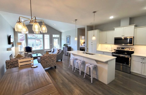 Okanagan-Similkameen House | * We're EXEMPT from the BC short term rental restrictions! Tinhorn Cottage 20