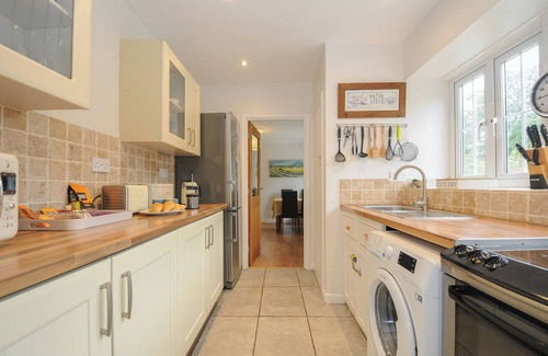 Saint Breward Cottage | WEASELS NEST, pet friendly, with open fire in Bodmin