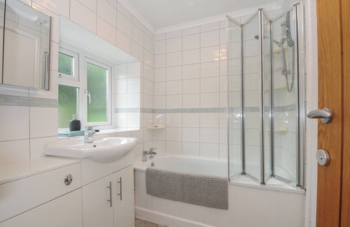 Saint Breward Cottage | WEASELS NEST, pet friendly, with open fire in Bodmin