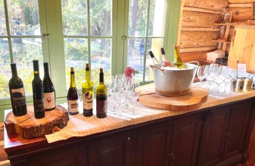 Grants Pass Hotel | Weasku Inn