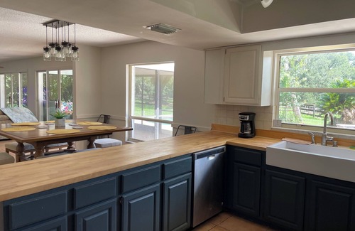 Ocala Other | WEC/Ocala Farmhouse on acreage with pool/barns/arena