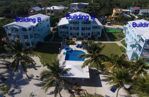 San Pedro Condo | 💍WEDDINGS/⛵️REUNIONS/🍾EVENTS-25 Beachfront Rooms-10 Condos