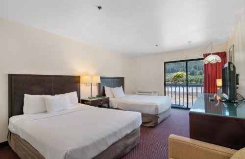 Dryden Hotel | Wedge Mountain Inn