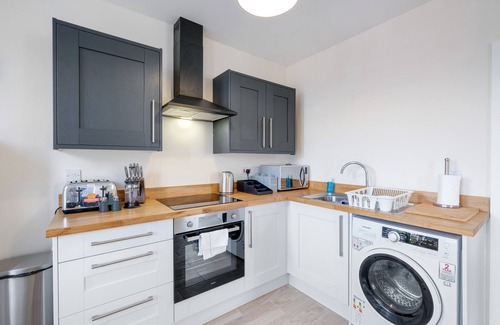 Wednesbury Apartment | Wednesbury, 2 Bedroom Apt. 202 with Parking