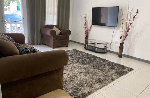 Port Antonio House | Weekendz- Cozy 2BRD Suite