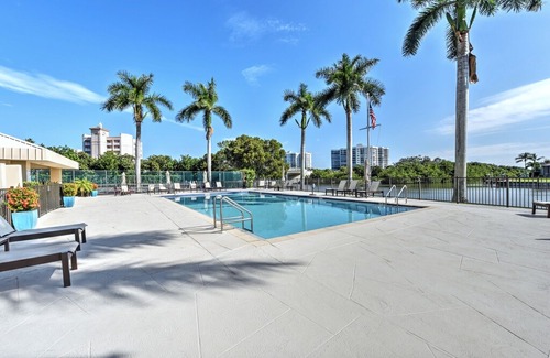 Vanderbilt Beach Apartment | WEEKLY RENTALS!! Vanderbilt Landings - Sea Forever - Private Beach Access!